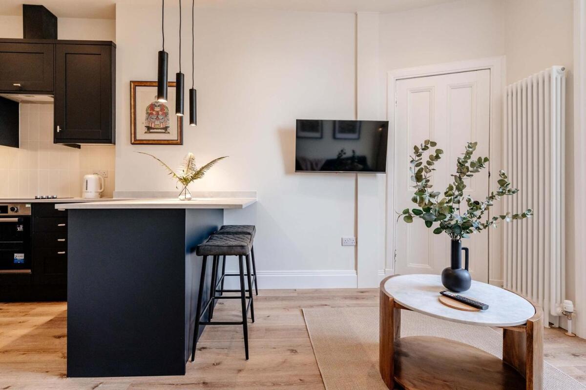 Bright & Elegant Portobello *